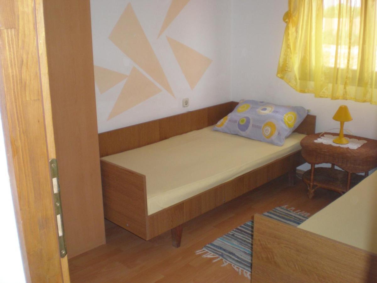 Apartments Pogacic Вир Екстериор снимка