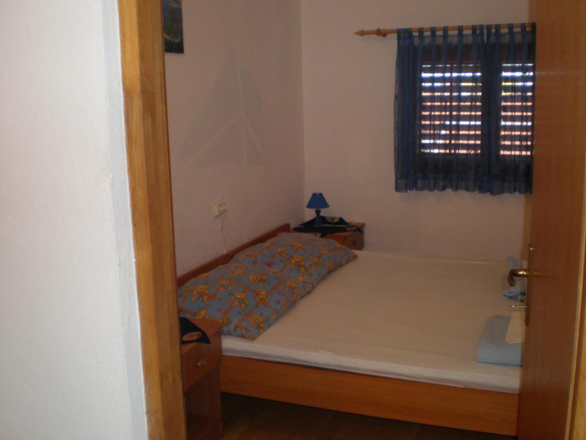 Apartments Pogacic Вир Екстериор снимка