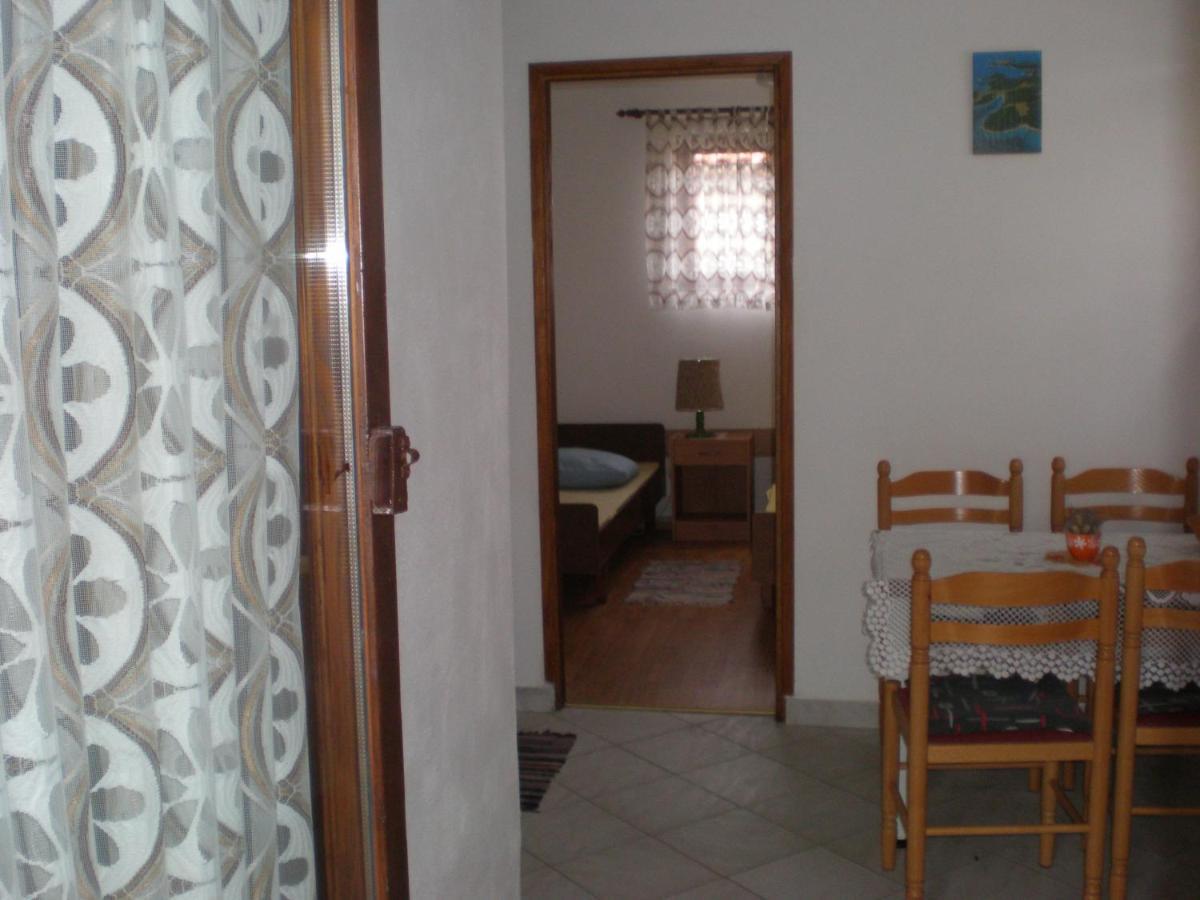 Apartments Pogacic Вир Екстериор снимка