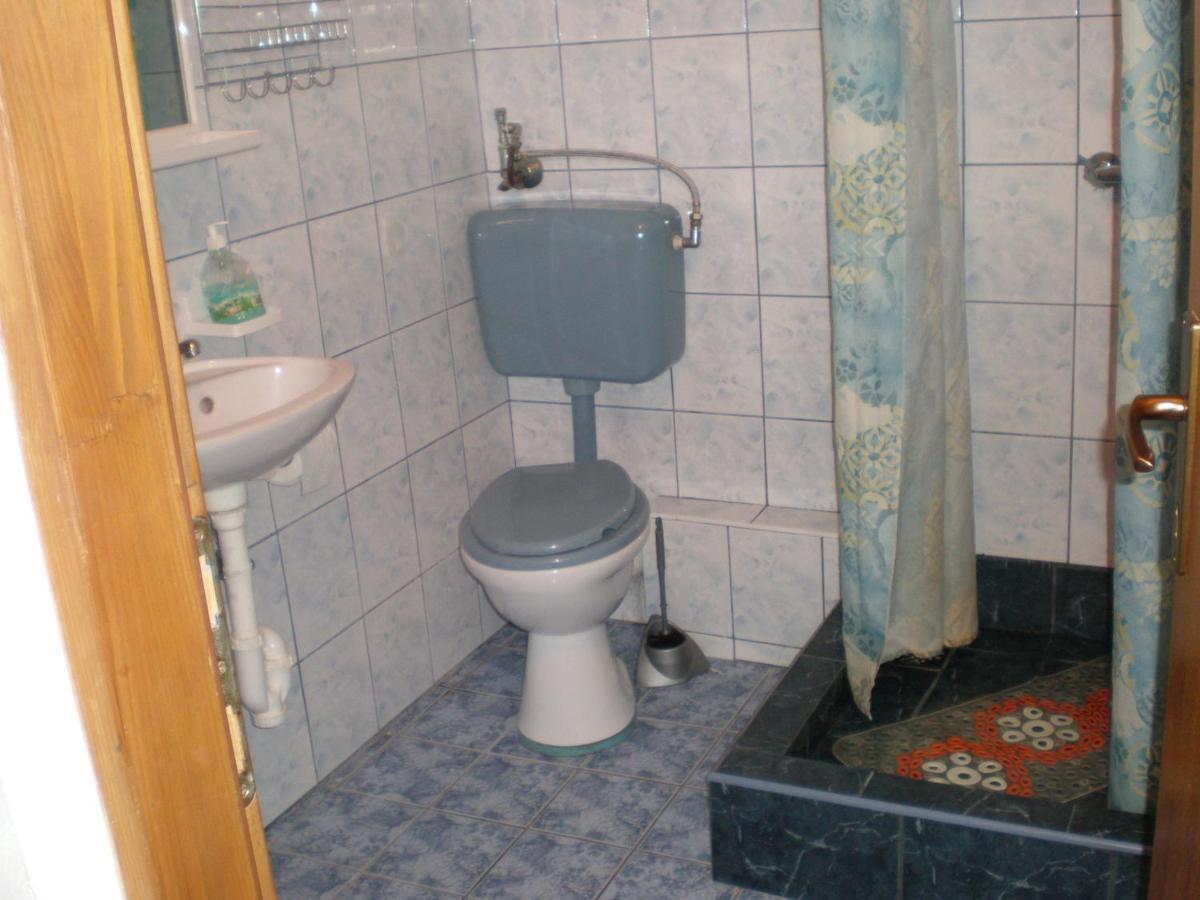 Apartments Pogacic Вир Екстериор снимка