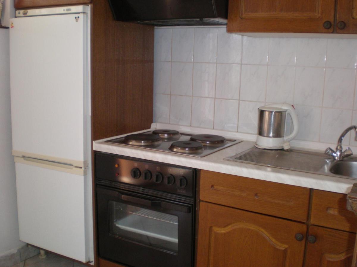Apartments Pogacic Вир Екстериор снимка